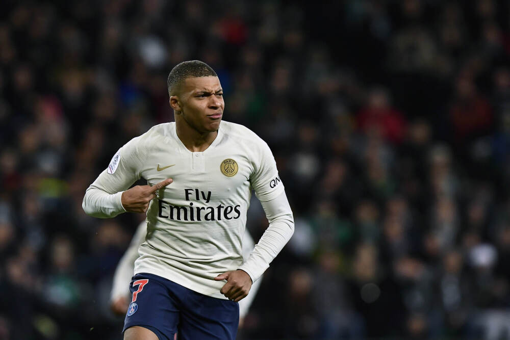 威力传动：风力发电机增速器是风力发电机组中机械动力传递的核心装置